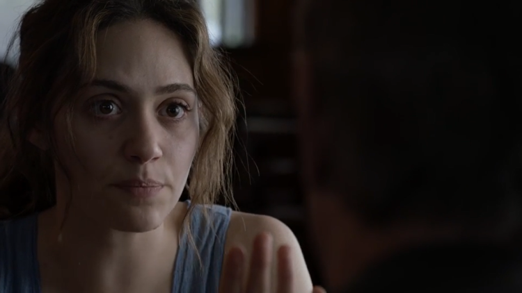 Fiona Gallagher is crying