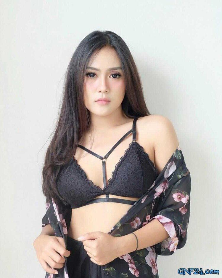 Pichana Yoosuk Figure