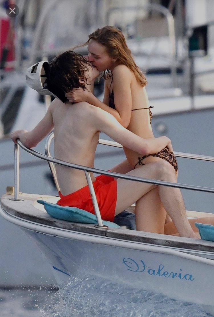 Lily Rose Depp Toples