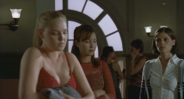 Katherine Heigl Killers breasts