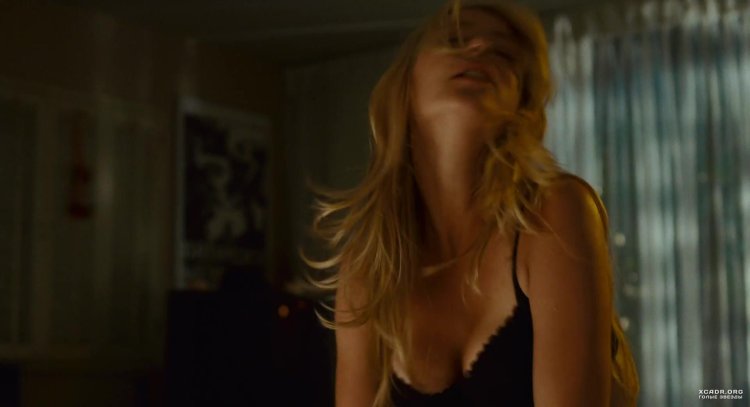 Katherine Heigl is a little pregnant