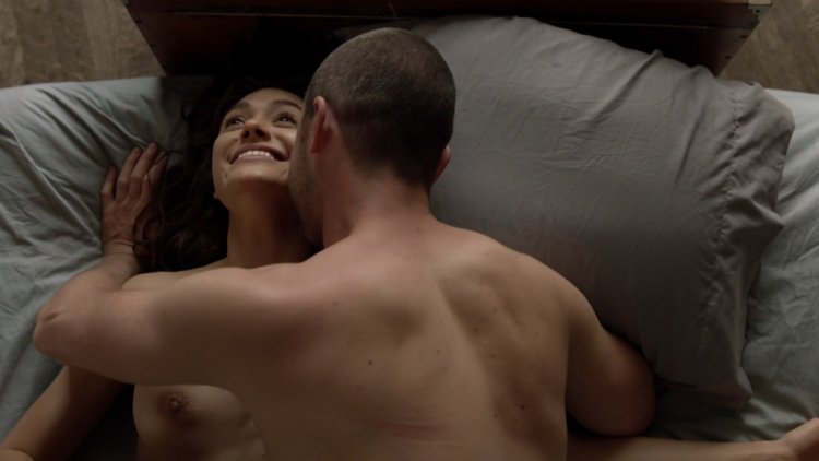 Erotic scene Emma Bell