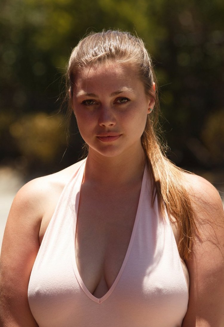Lillias Right without a bra
