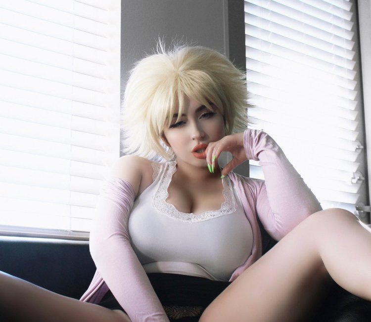 Stefania Assedo in bikini