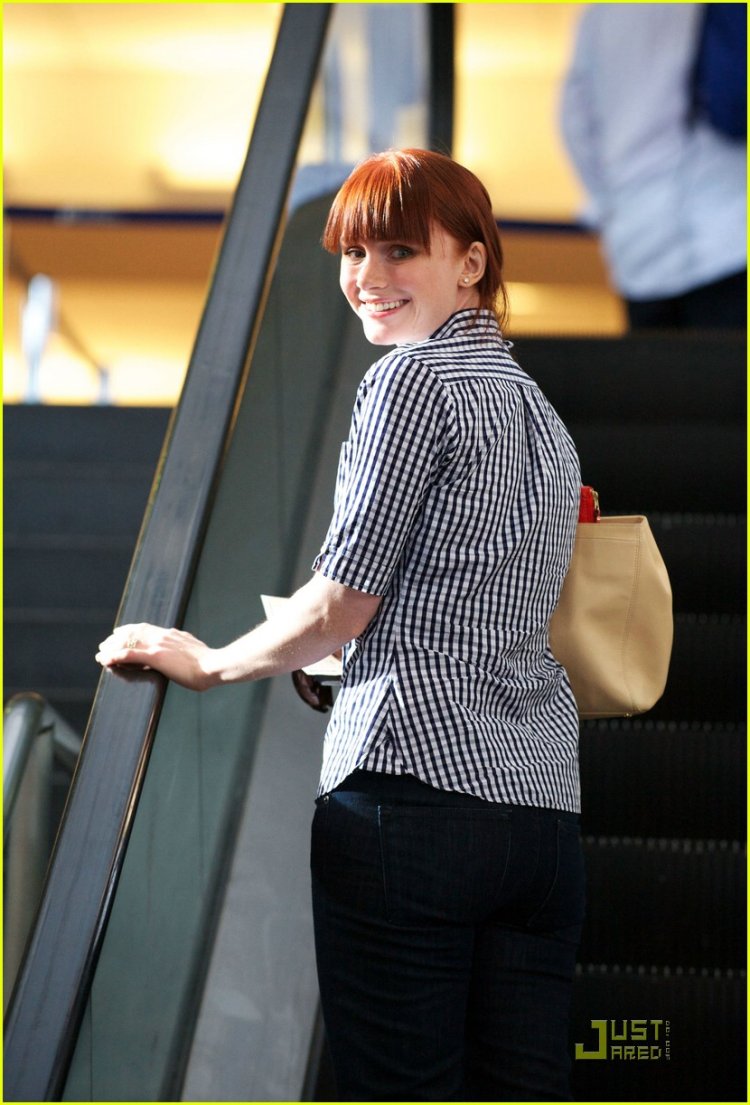 Bryce Dallas Howard Pop