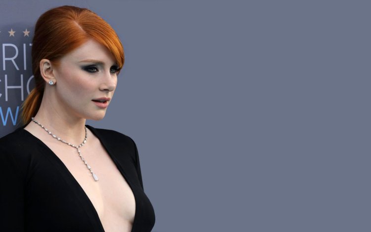 Bryce Dallas Howard Booty