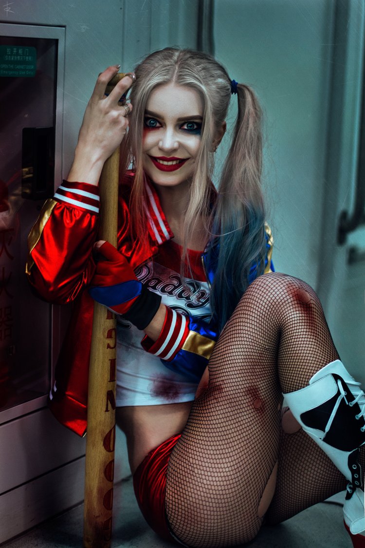 Margot Robbie Harley Quinn 18