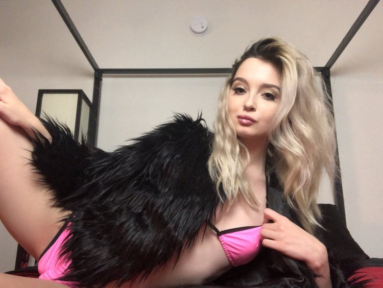 Lexi Lore 2020 New Selfie