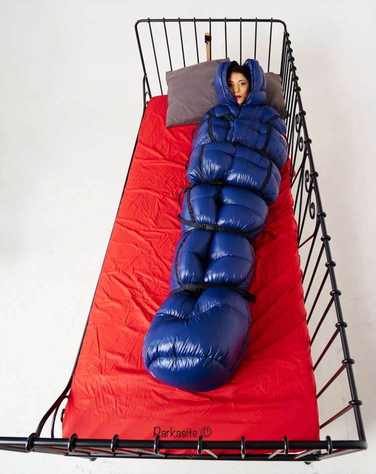 Binding in sleeping bags