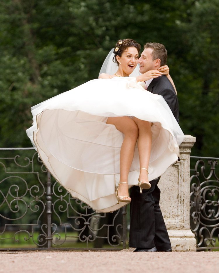 Celebrities are spied