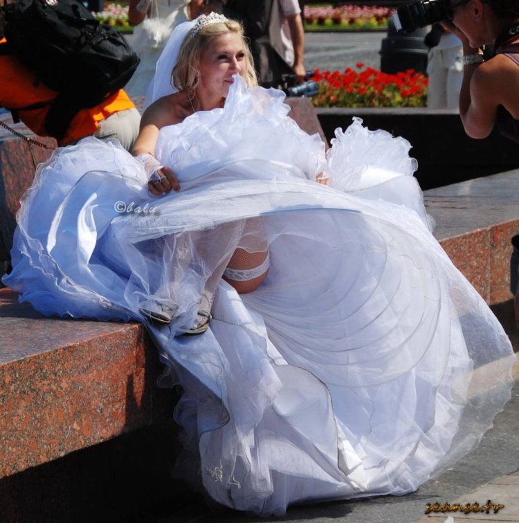 I spied on a wedding