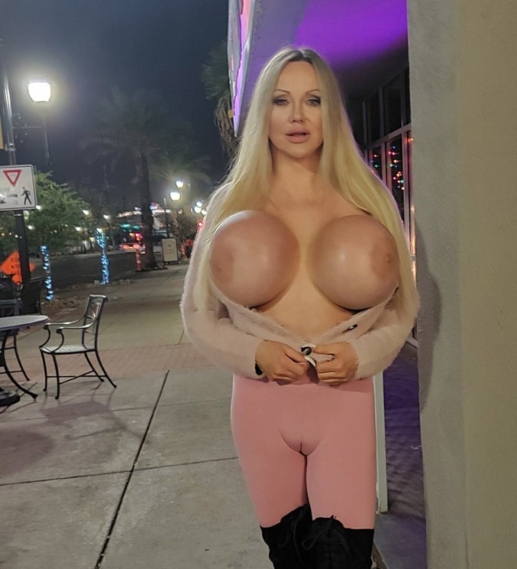 Sophie anderson actress Naked