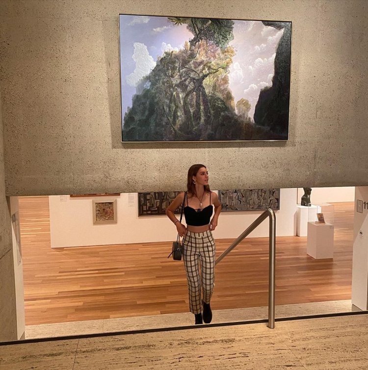 Emily Feld Australian model drain +18