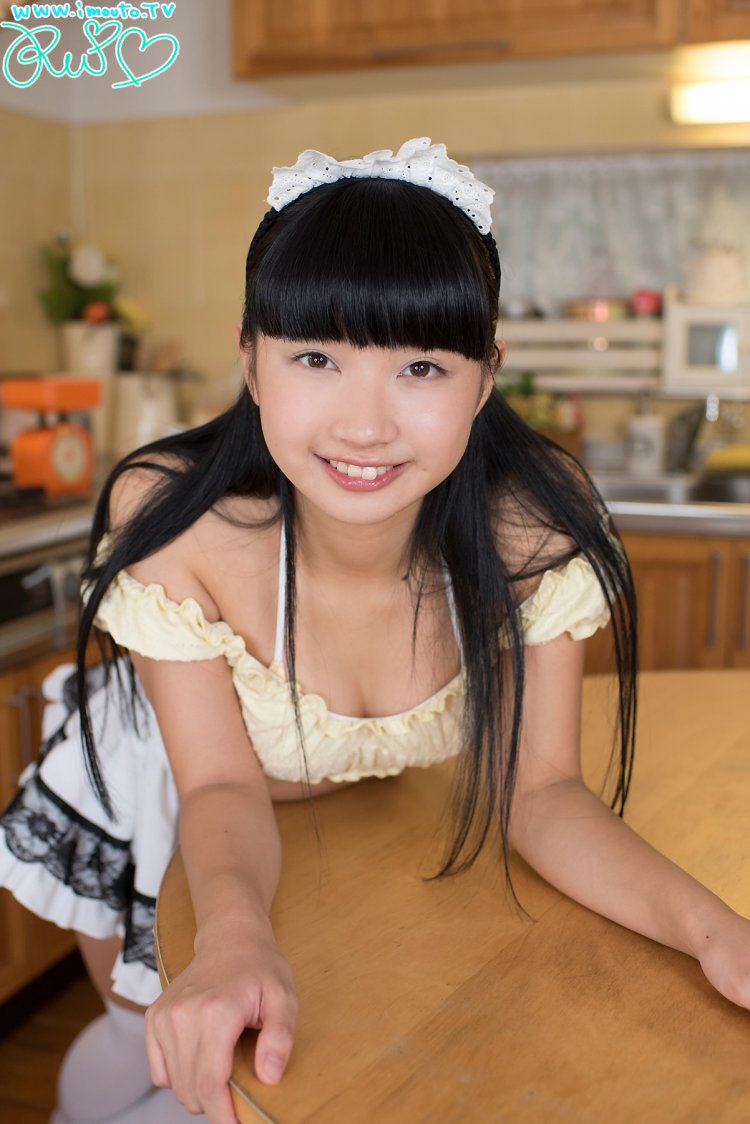 Ray Kuromia in a swimsuit