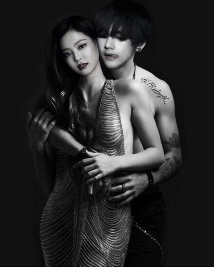 Jennie Kim Princess 19 Century with Boyfriend