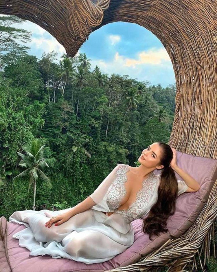 Demi Rose Demi Rose +18 Naked