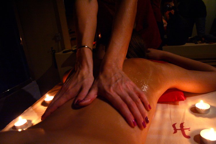 Candlelight massage