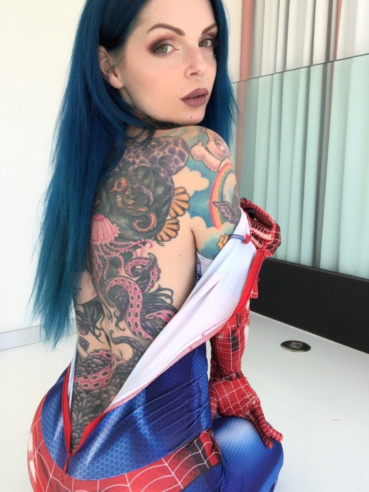 Riae Suiside plums