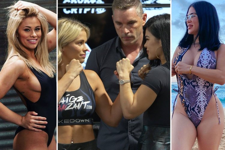 Page Wansant Naked in the shower