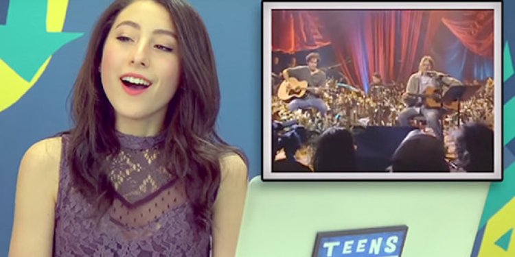 Amelia Hamlin in linen