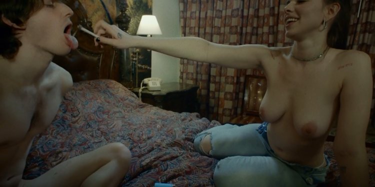 Julia fox photo naked