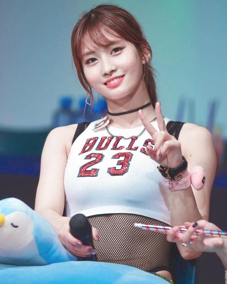 MOMO Twyse breasts
