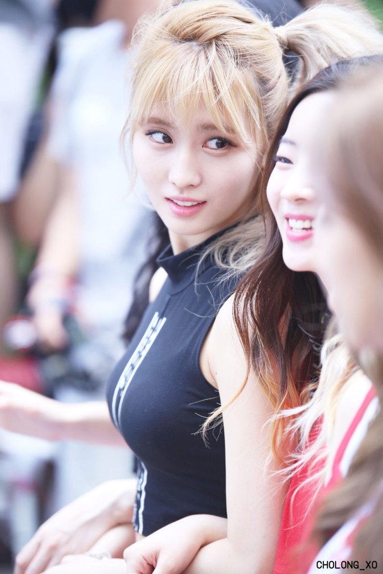 Hirai Momo Hot