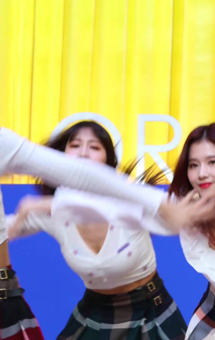 Momo Twice FAP
