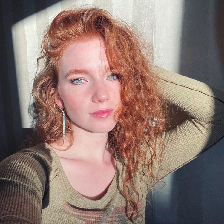 Annalisa Braakensik model