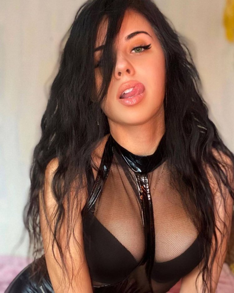 Polina Malinovskaya in underwear