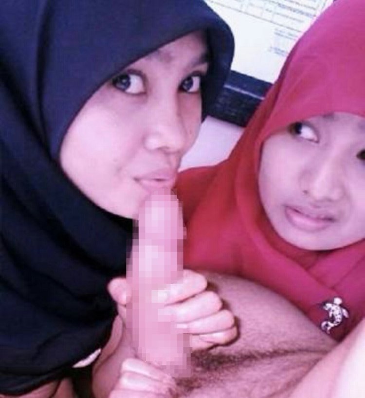 Indonesia hijab boobs