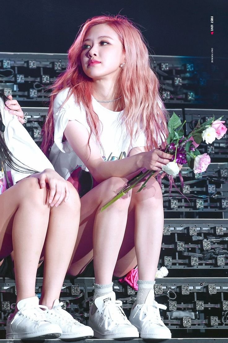 Rose from Black Pink Pantes