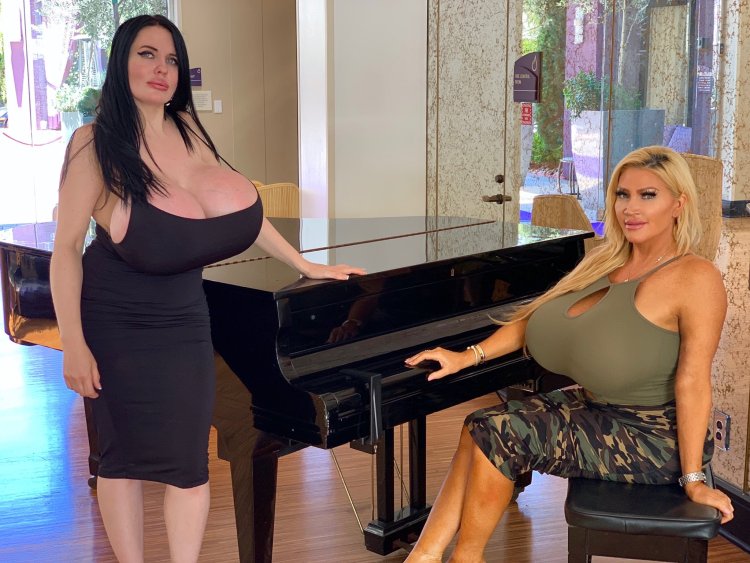 Foxy Menagerie and Allegra Cole