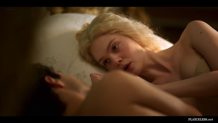 Naked Dakota Fanning in the film