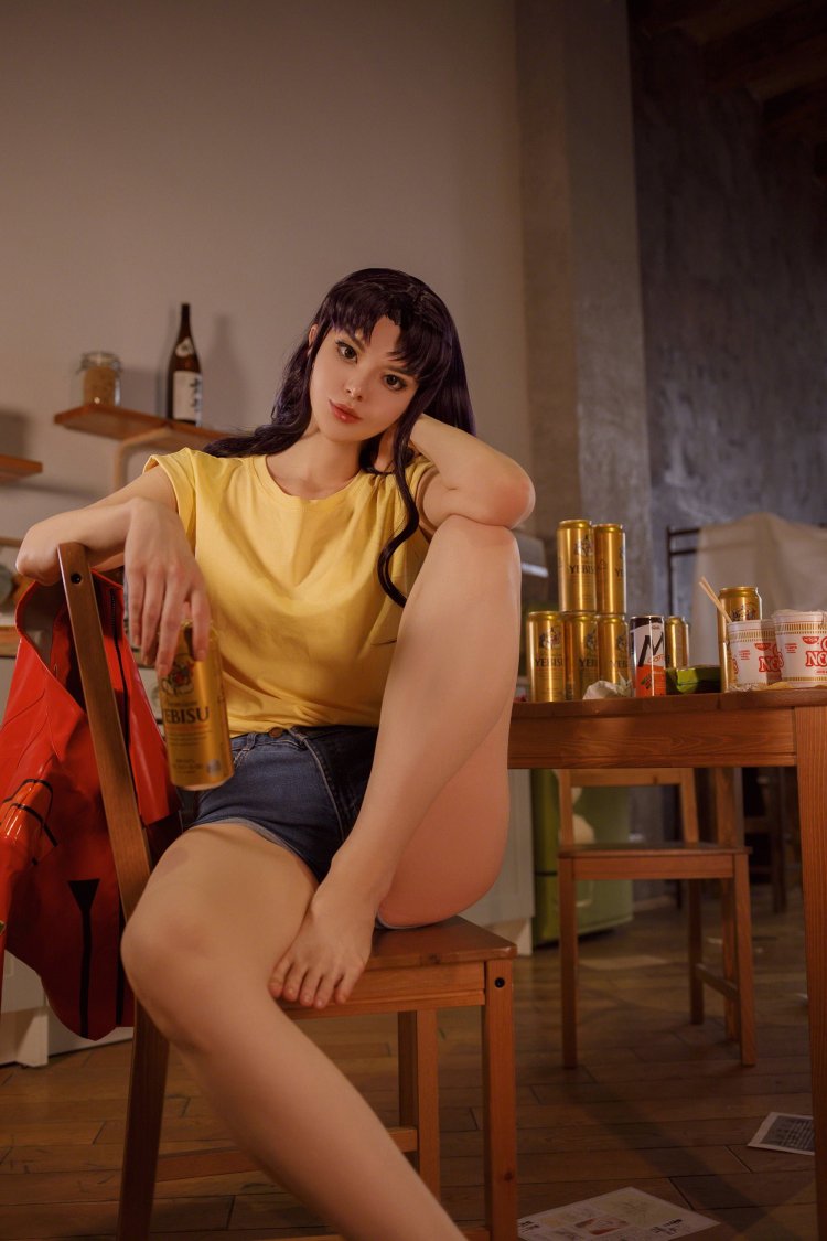 Vinnegal cosplay Misato