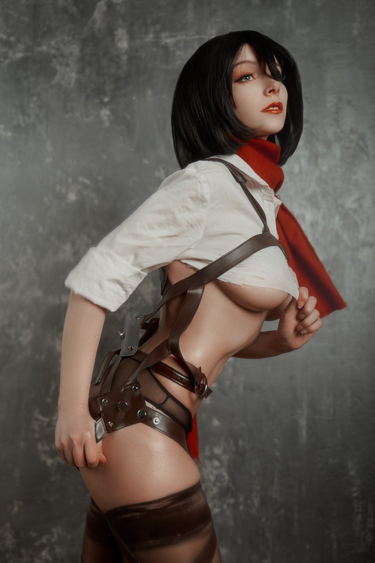 Olga Haku Erotic cosplay