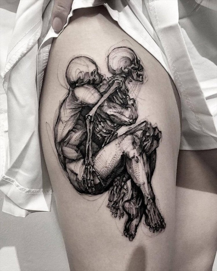 In an embrace with the death of a tattoo