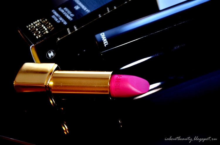 Lipstick Chanel Rouge Allure Velvet 50