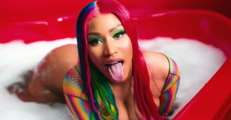 Nicki Minaj +18 6ix9ine GIF