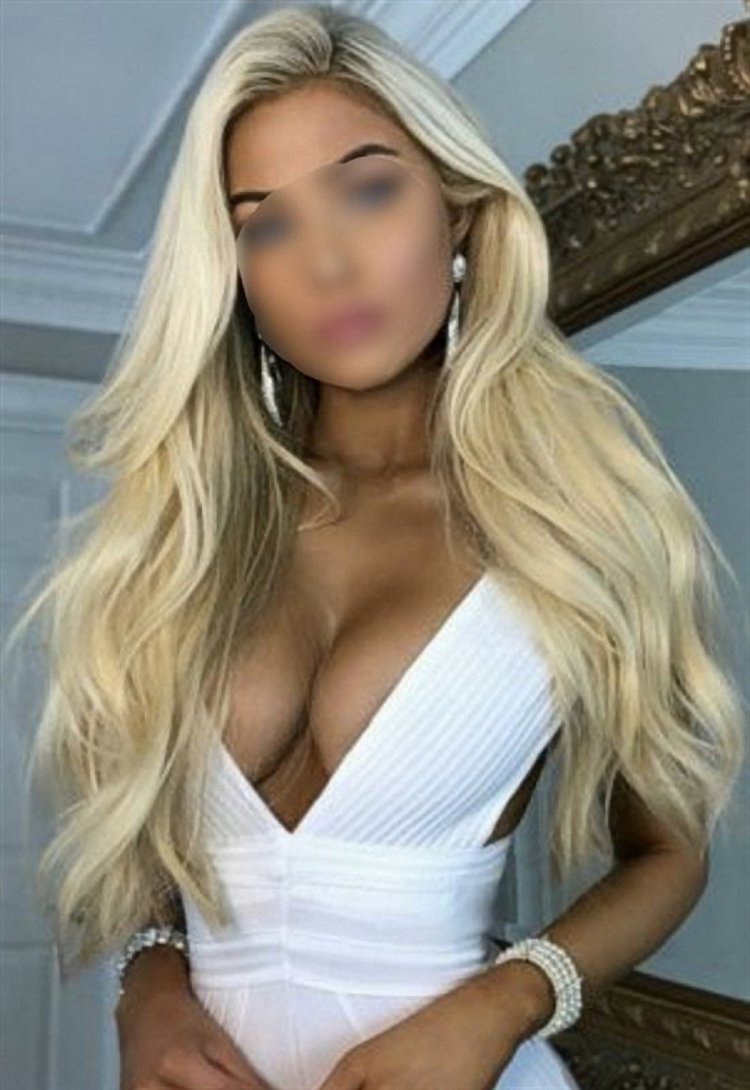 Katerina Rozmajzl Body