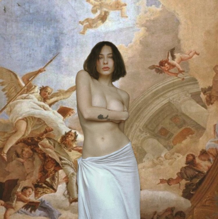 Floody in styles Lilith nude