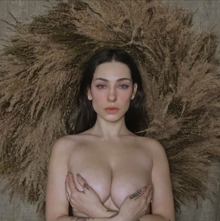 Julia Shunina (Kit Lilith, Kit Lilith2) Nude