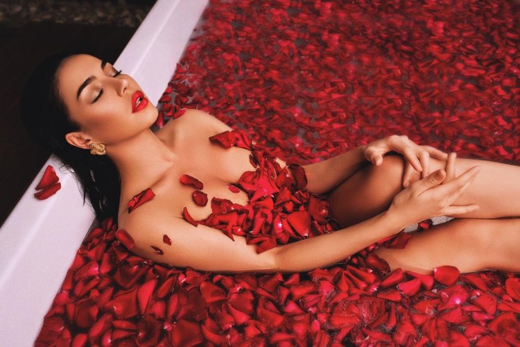 Vardanush Martirosyan is hot