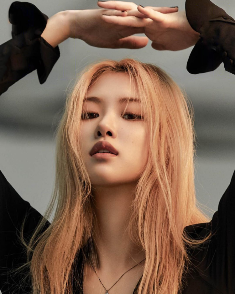 Rose from Blackpink Korea W 2020