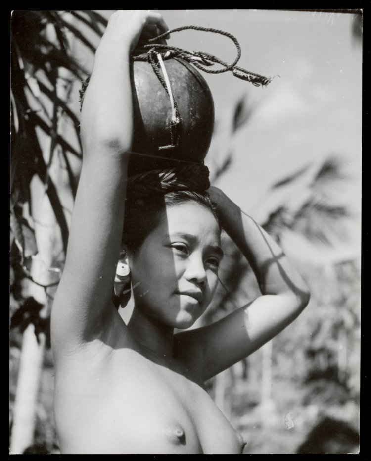 Naked Indonesians Retro