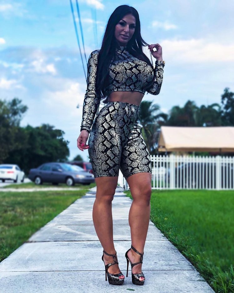 Nadine Kerastasis model