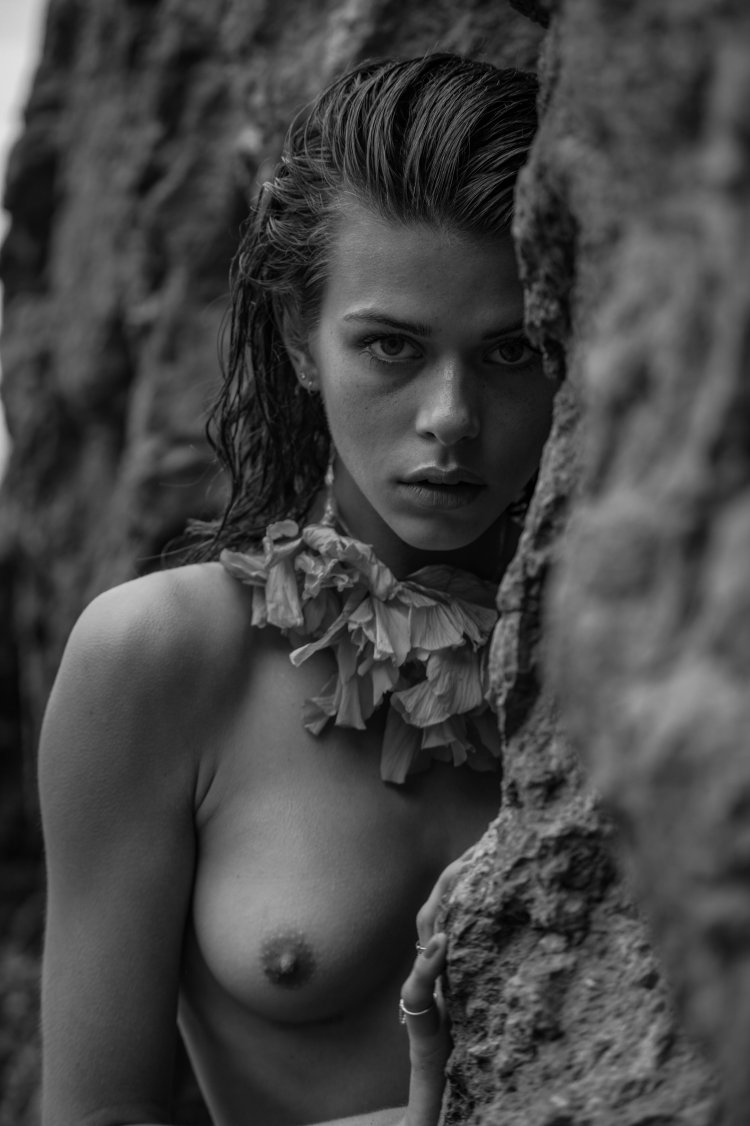 Georgia Fowler Topless