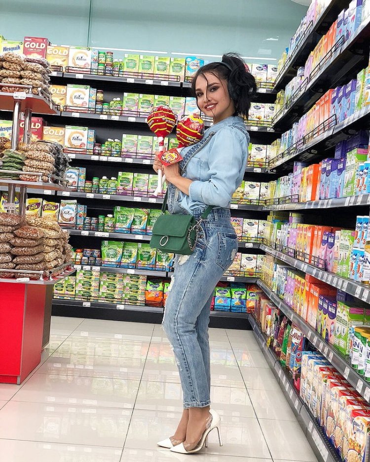 Louise Rasulova Figure