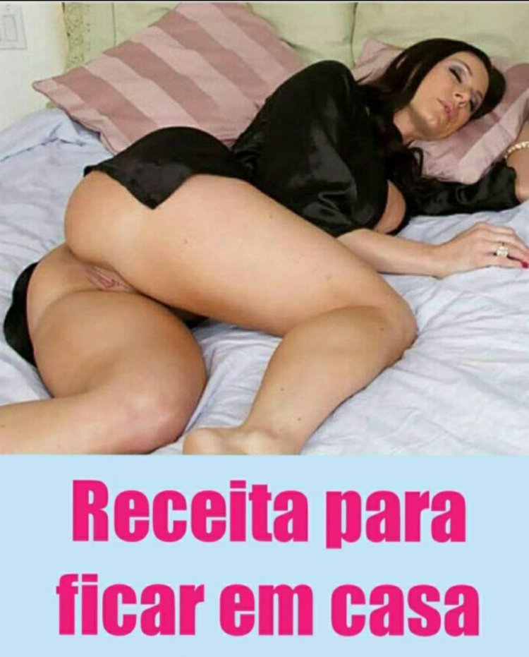 Kendra Last sleeps naked