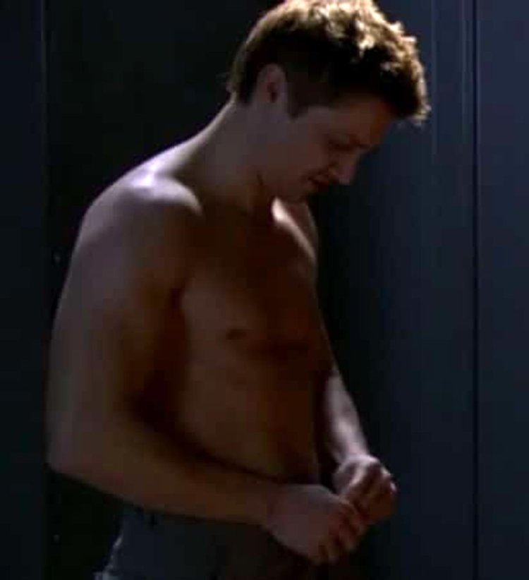 Jeremy Renner Naked cock